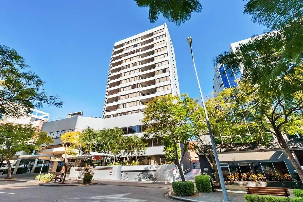 Amazing Astor Apartment ~ 5 Mins Brisbane Cbd